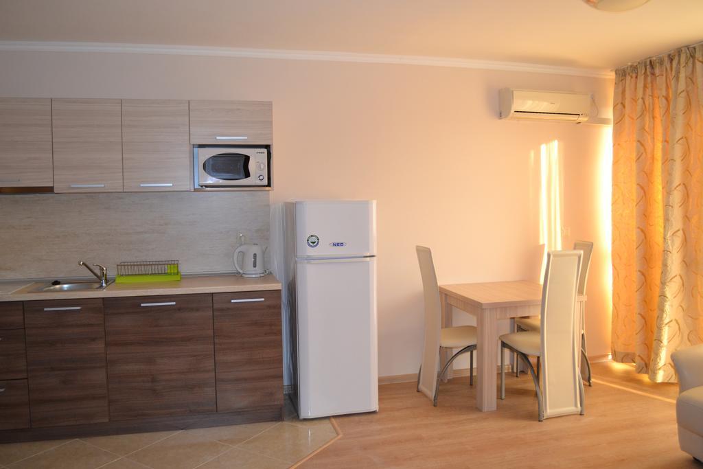 Apart Lev ラヴダ 部屋 写真